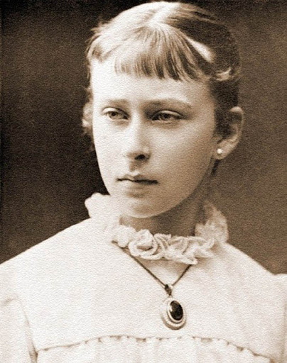 Elisabeth Feodorovna in childhood